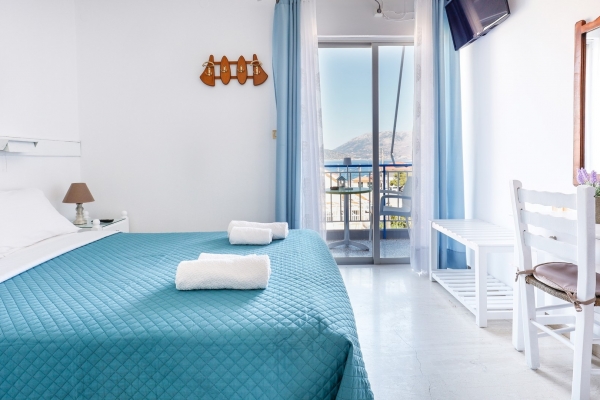 diamoni-kefalonia-1498D95A4-8F29-932B-C83C-843974CB0C6A.jpg