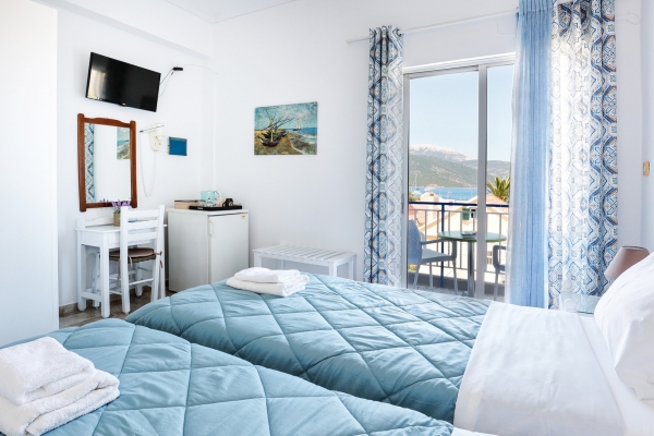 diamoni-kefalonia-15306A2748-A9D4-813F-0A5F-4A98F26D3A5D.jpg
